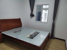 三室一厅 150万元出售