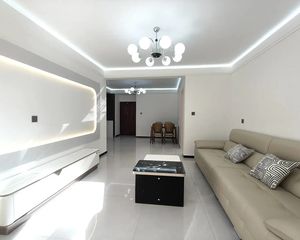 怡水园二期小高层全新家具 断桥铝门窗老证送储间