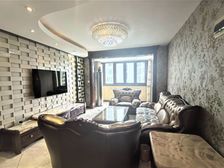 回香港,近期必卖,空间巨大,南北通可做两卫,有产权车位有钥匙