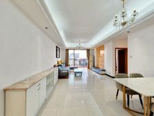 精装三房,高层无遮挡,视野开阔,采光靓 此房满五年不,电