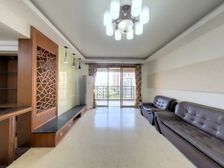 南向 电梯大三房 南向 楼层优越视野宽,交通便捷绿化美,公建