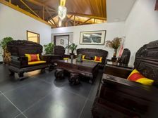 新出东三环独栋会所办公500平,有燃气,带,地铁100米