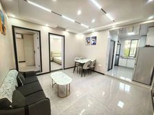 地铁口 万达旁 一梯两户 中间好楼层 商业配套成熟 出行方便