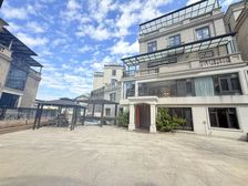 金地香山湖738房全新500万豪装,带电梯。