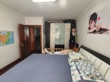 淞滨路803弄南向两房 满五中层住宅 275万