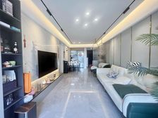 怡翠尊堤 刚需三居 上车好选择 业主诚售 钥匙在手看房方便