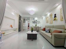 回兴9号轻轨站附近精装三房出售