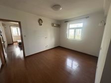 金鹿大楼 小户型 带电梯 近公园 诚意出售