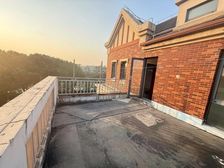 具体我报价为主!绿地英伦墅,花园实地超大,找不到第二个,可谈