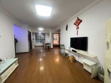 必看好房!中集近在咫尺!地铁步行300M!烫金地段!