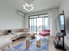 精装修拎包入住,钥匙房随时看,中间楼层,总价低