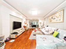 新装修三年,少有的拎包入住房子,看房随时到价格签约