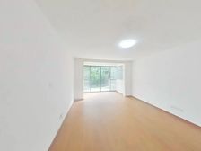 一楼带大院子 满五 正规商品房 三房双卫生间 南北通透