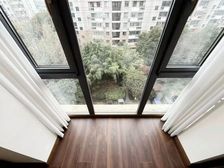 电梯7楼,送南北双阳台,送50豪华装修,房东出国季售!