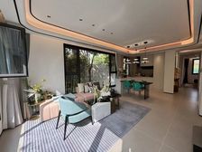 悦湖崇文府!南环89平三室两卫!270度转角落地窗!