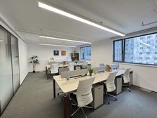 东三环沿线 三元桥地铁口 新项目98平 东南向正对电梯