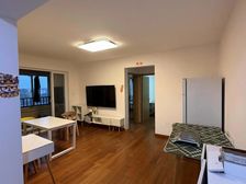 精装可拎包入住 小三房 房龄新 南北通透 产权清晰 临地铁