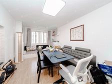 原始3房改大2房 南北通透 近地铁 精装修 满五年 看房方便