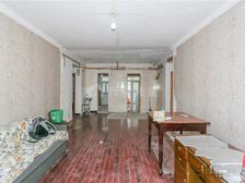 报价有好大空间 蝴蝶三房两卫 正前方开阔是小区花园 位置好