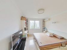 高行地铁口必看精装小彡房,一家三口的福音!省不少!