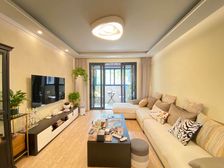 2016年电梯商品房,南北通透,精装,送露台,诚心出售