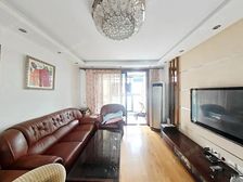 仅在出售 C7南北通大两房 位置好 楼层好 诚意出售