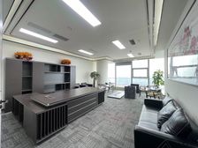 九州国际,208平3个隔间高区带办公家具,双面采光,随时看