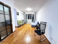 20年次新小区!电梯高层!带固定车位!看房随时!花园位置!