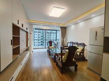 万科 买房找物业 赠物业费 推窗即享湖景视野,生活如诗如画