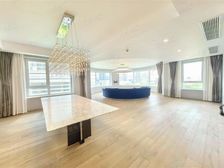 新出 盛大金磐302平 新装修未住过 诚意出售 价格好谈