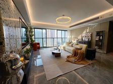 圣诞节 房中央公园光环花园城旁带 精装带产权车位