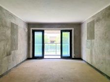 洋房急售 ,带80平私家花园,一梯两户,上金兴西附,看房方便