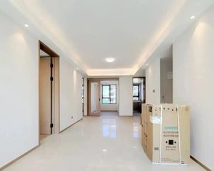 中建学府印悦四居2厅 本人已实勘信息 一套 可谈 价格可谈