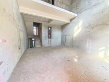 业主移民 诚心急售一套边位别墅 带地下室 三面采光大花园