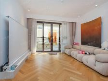 真实在售,上海院子,附赠面积大,随时可看,带双车位,急售!