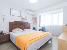 电梯中区,靠近朝春忠心,两房一厅,精装修,价格好谈,看房方便