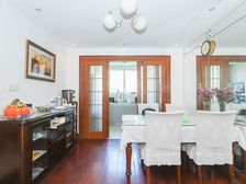 新普陀梅陇飞机三房两卫格局好中间楼层视野棒?不临街商品房