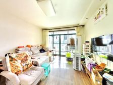 东鼎商圈 出门有轨电车 新城核心地段 看房都方便的