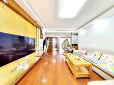 南北厅 南北房 明厨明卫 小区中心位置 本人亲自拍的照片