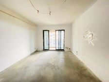 2012年的商品房 还有这种纯清水毛坯的 装修您自由发挥呀