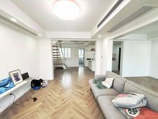 惊!地铁口 超绝买一赠一层精装修 房型 十年一见 非诚勿扰