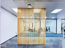 东三环双地铁 乐成中心 百环大厦331平精装遗留带家具出租