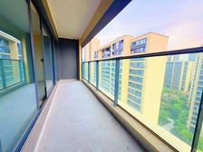 NEW!高新区!华润大平层!朝南端户!价格可谈!