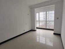 30多万买两居室好楼层 看房方便 十九中 老证