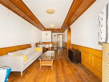 5号线银都路地铁口, 三楼,南北通透,位置安静不靠路,诚售