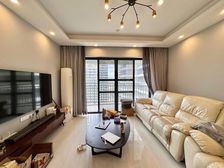 御城金湾 3室2厅2卫 精装修 110万元