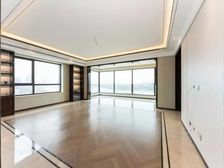 徐汇滨江江景 业主变现 诚意出售 带双车位 看房随时 开间大