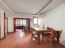 精装好房 购物方便 南北通透 超低密度 出行通勤便利