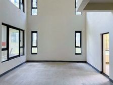 !!!叠拼别墅,带两层地下室,端户大花园!