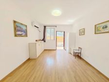 上新 50平院子 必选房 地铁上面盖 房 闹中取静宜居